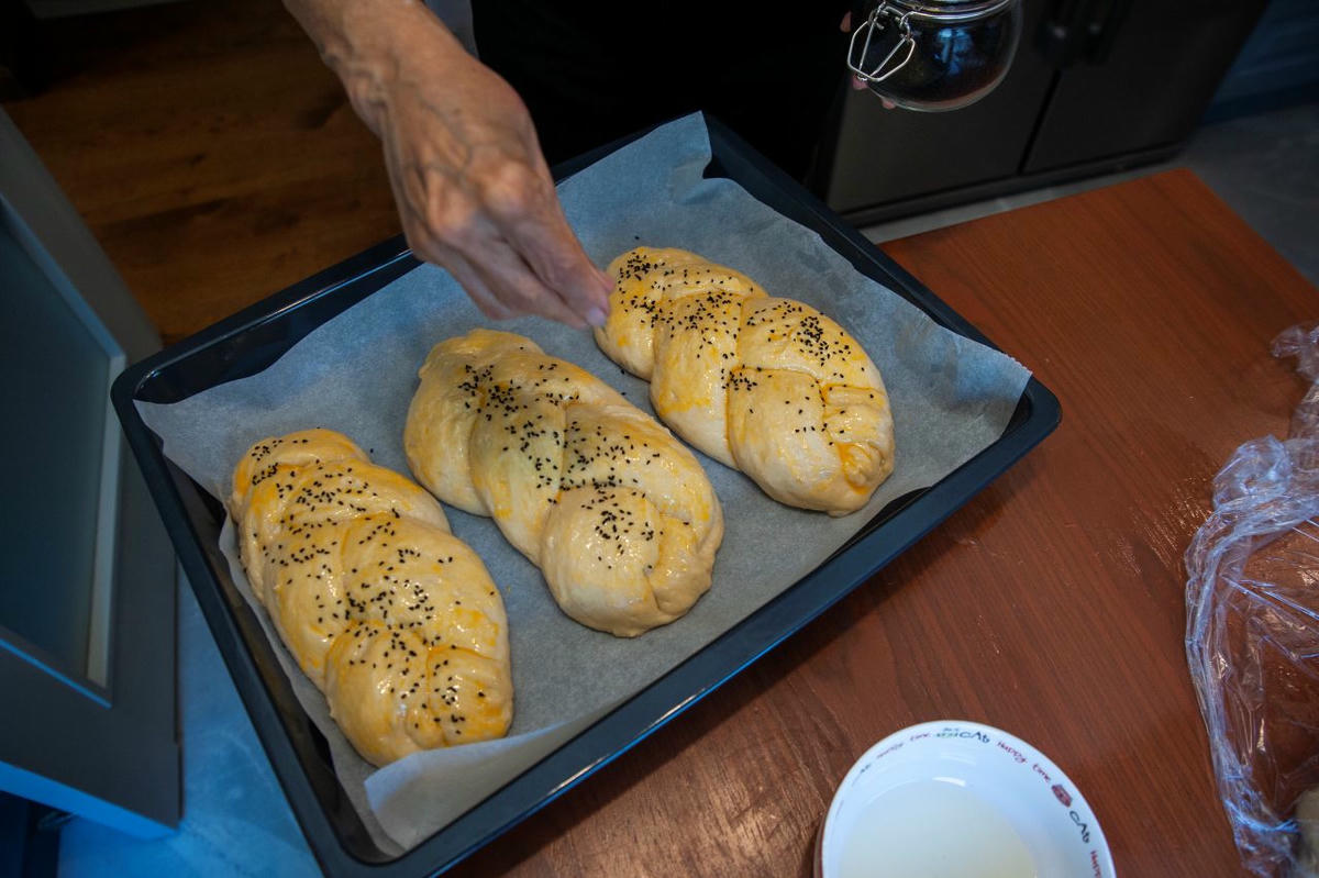 Çörek otu da tamam, fırına gidiyor.