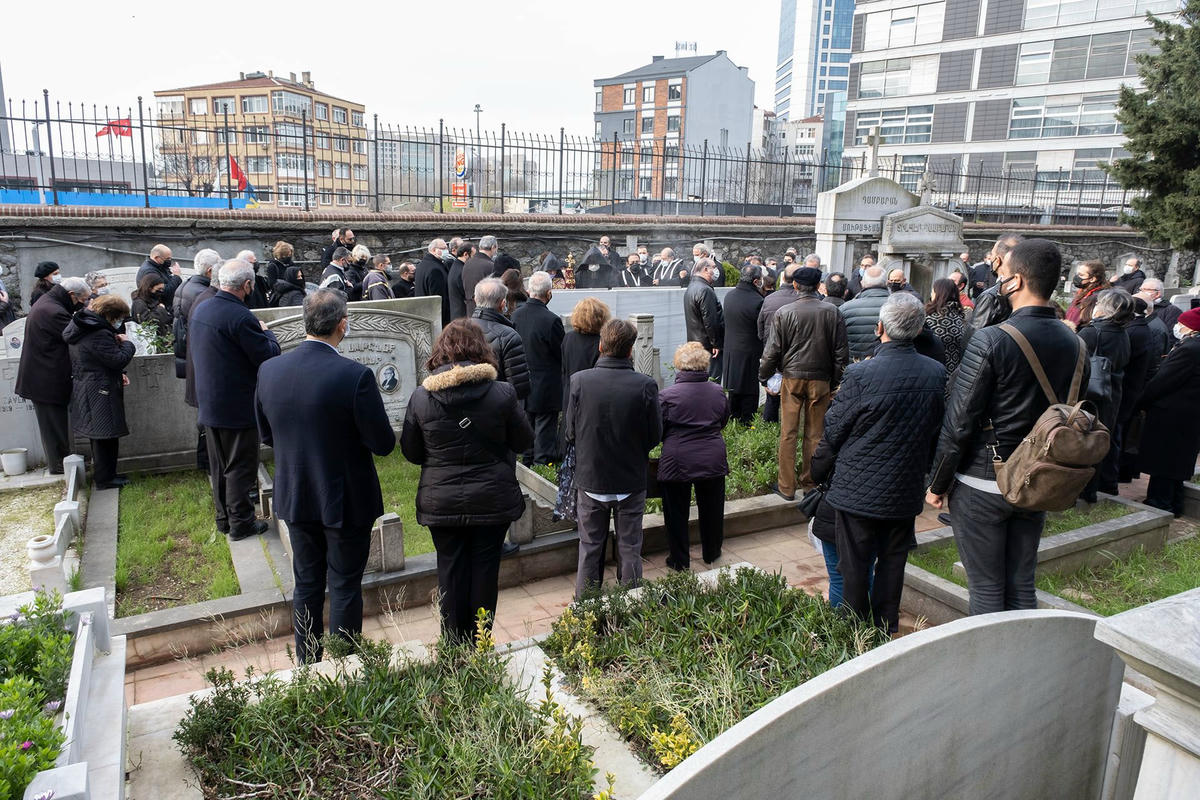 Հոգելոյս Տ. Թաթուլ Ծ. Վրդ. Անուշեանի քառասունքը