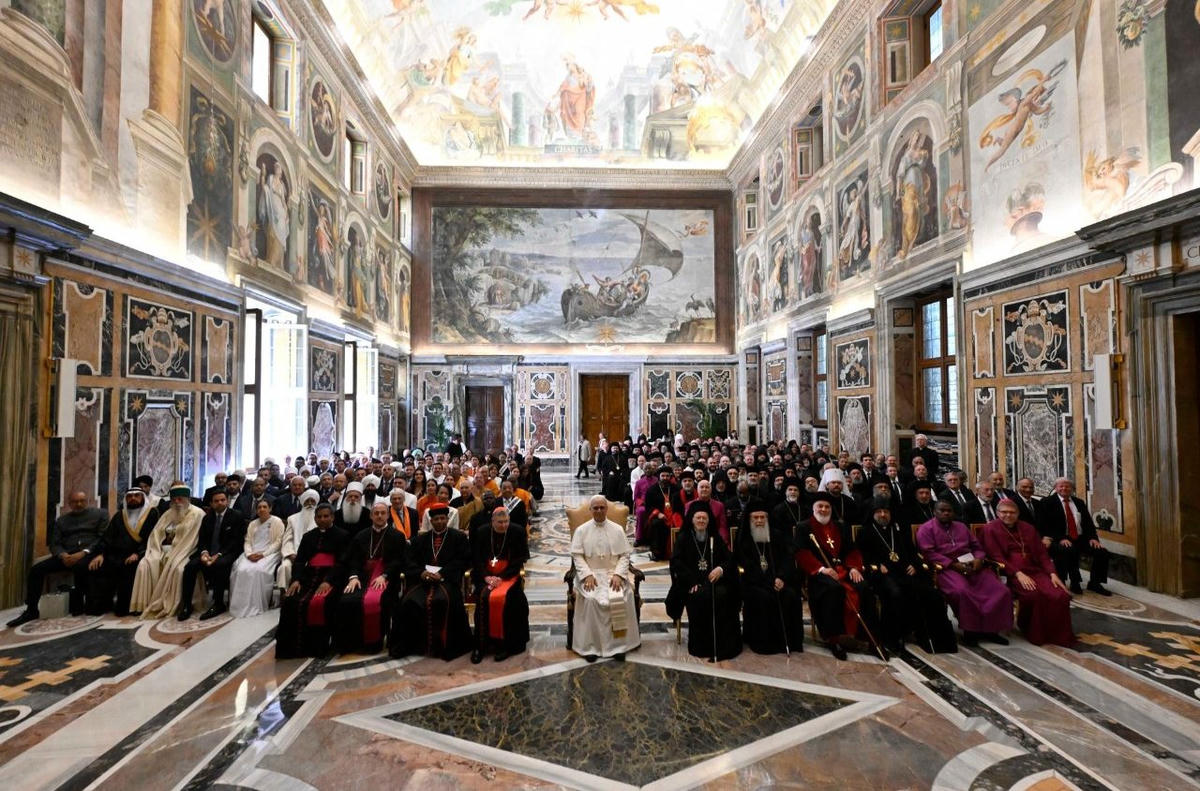 Պատրիարք Հայրը մասնակցեցաւ Լեւոն ԺԴ. Պապի գահակալութեան