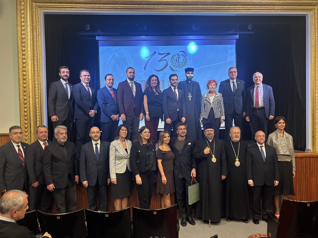 “Amerikatsi” Ermeni toplumu ile buluştu