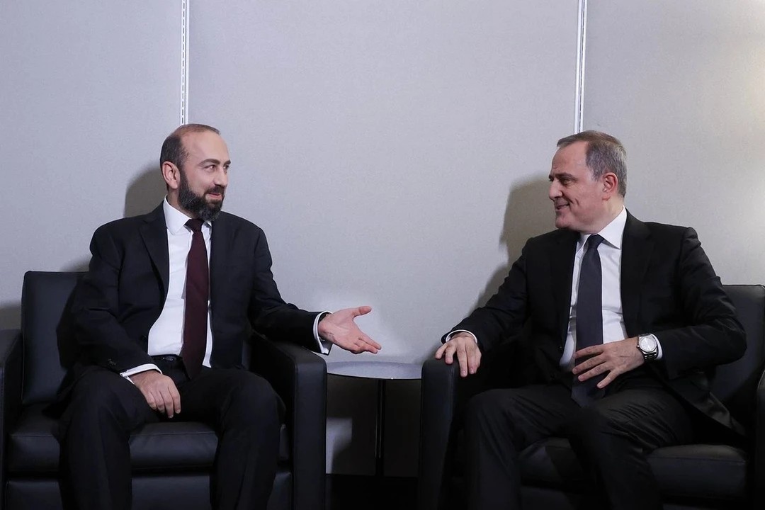 Ermenistan ve Azerbaycan Dışişleri Bakanları, New York'ta buluştu