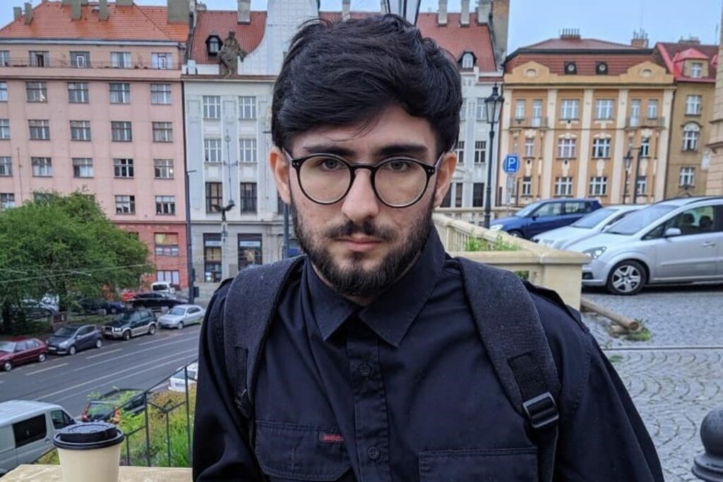 Azerbaycanlı barış savunucusu Bahruz Samadov cezaevinde intihara kalkıştı