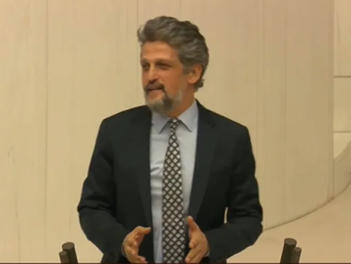 Կարօ Փայլան բացատրութիւն կը պահանջէ