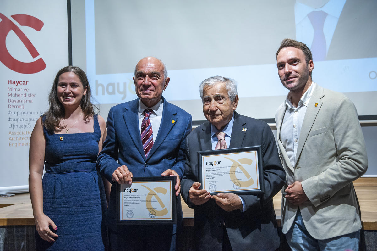 Soldan sırasıyla: Nadin Pilikoğlu, Nazaret Binatlı,  Nişan Kara ve Arda Sepetçi. Fotoğraf: Berge Arabian