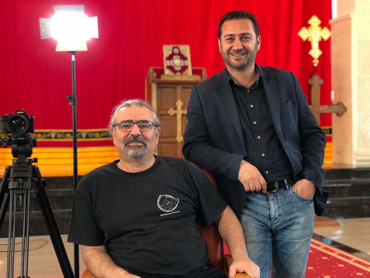 Hakan Aytekin ve Özcan Geçer (soldan sağa)