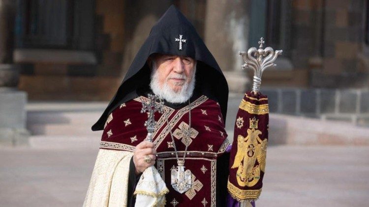 Eçmiadzin çevresinde yeni gözaltılar, Katolikos’un ailesi sorguda