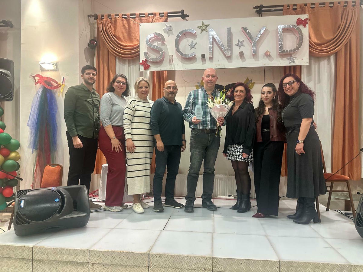 Մանուկեան Սկիւտարի Ս.Ճ.Ն.Ե. Սանուց Միութեան Մէջ