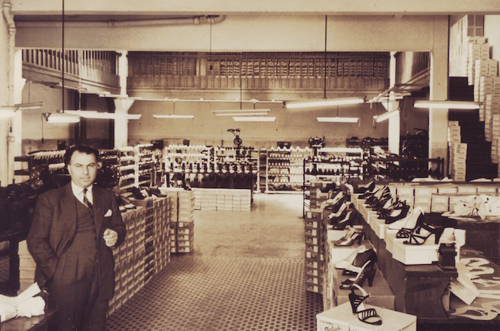 Jose Azadian'ın ayakkabı fabrikası