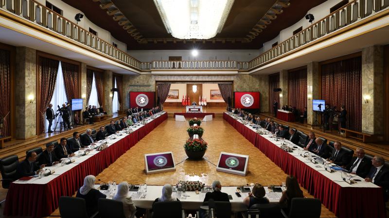 Komisyon İmralı'ya gidiyor