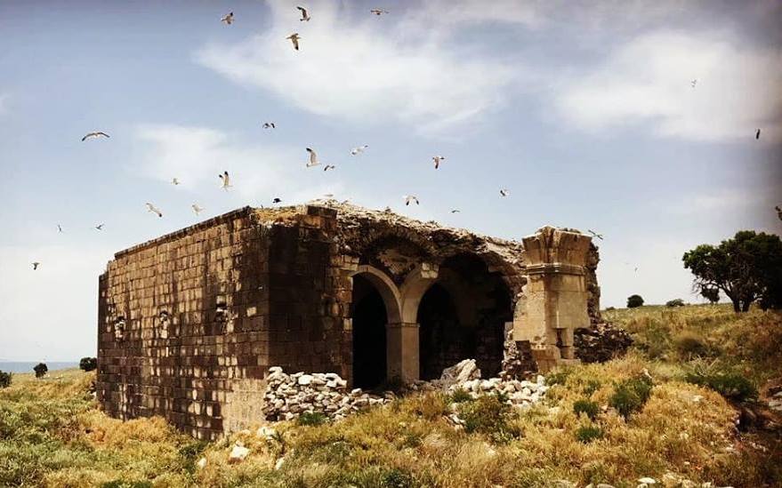 Adır Adası Lim Anabad Manastırı