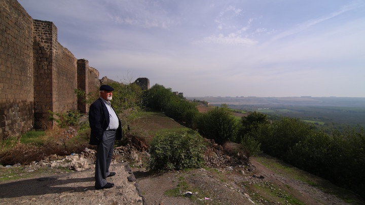 "Gavur gitti, mahallesi gitti, ismi gitti"