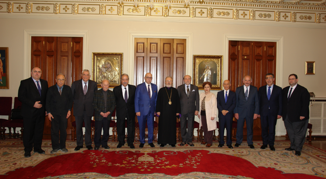 Agos'un Merceğinden: Ateşyan Kurul'a ne danışacak?