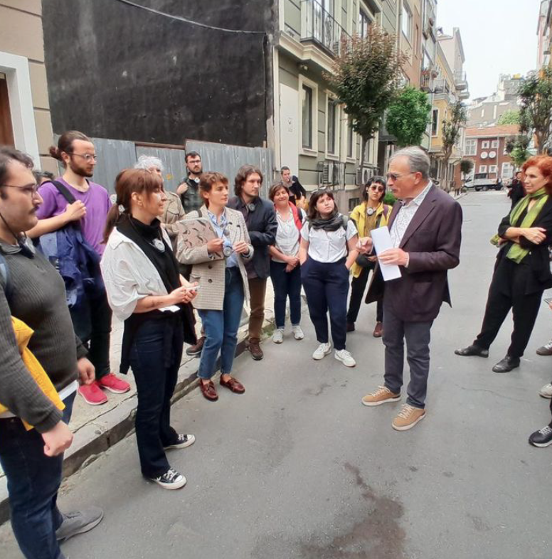 Կրնա՞նք լուսաւորել մեր մութ ապագան