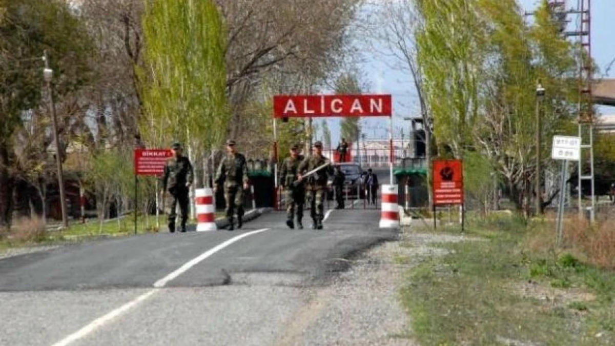 İyi Parti'den normalleşme sürecine 'katkı':  Alican Sınır Kapısı'nın ismi Talat Paşa Sınır Kapısı olsun