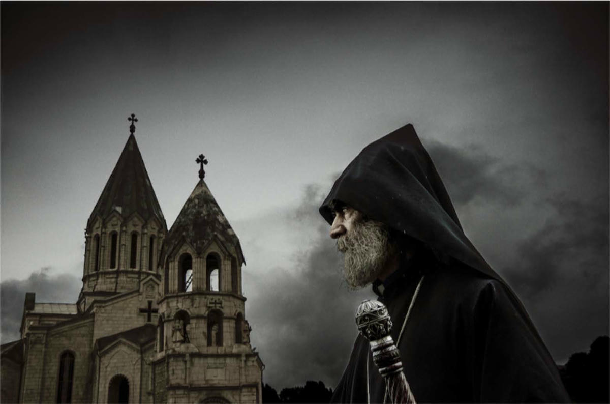 Ակուճեանի ցուցահանդէսը կ՚աղաղակէ լռութեան ճիչը