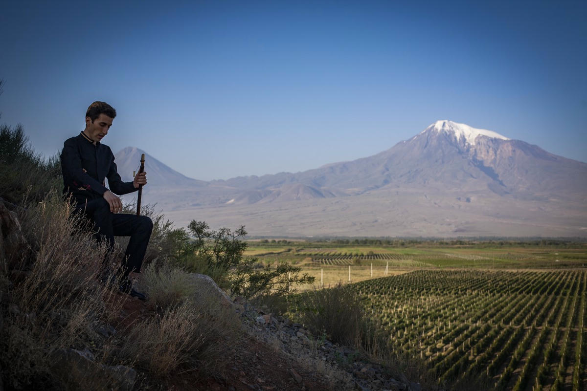 Տուտուկահար Արսէն Պետրոսեան Songlines Music Awards 2022-ին առաջադրուած է «Լաւագոյն արտիստ» անուանակարգին