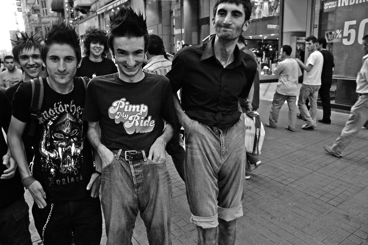 İstiklal’in punk’çıları/lensler konuşabilseydi