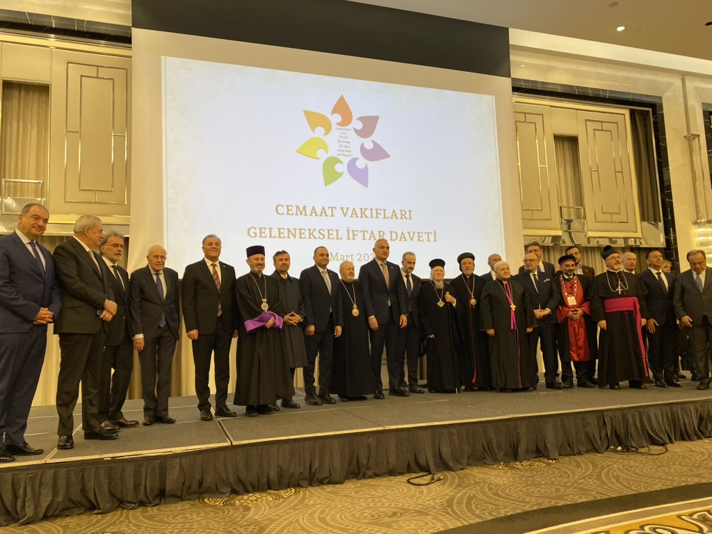 Cemaat Vakıfları’ndan altı yıl sonra iftar yemeği: Çözüm bekleyen sorunlar dile getirildi