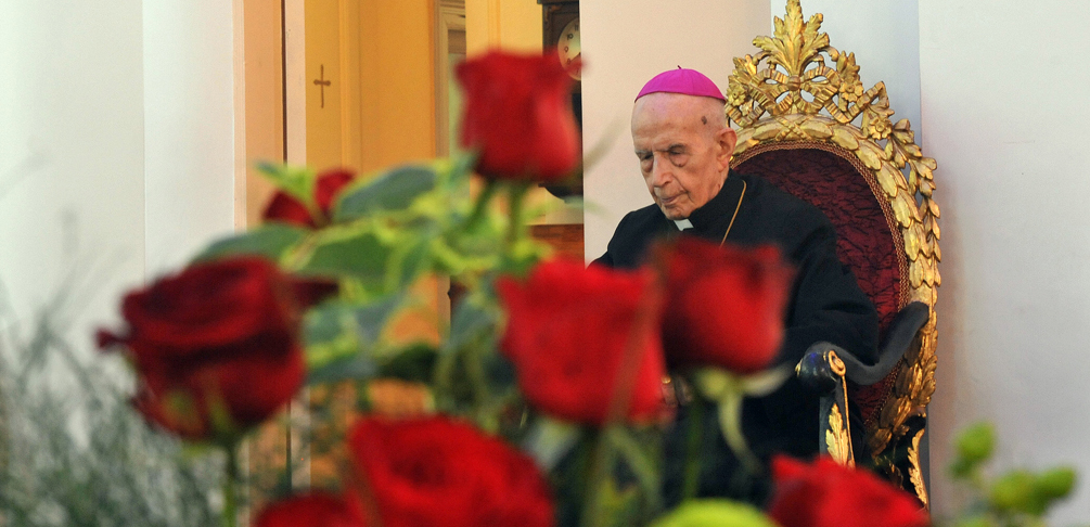 Մեծարանք Չոլաքեան Սրբազանի