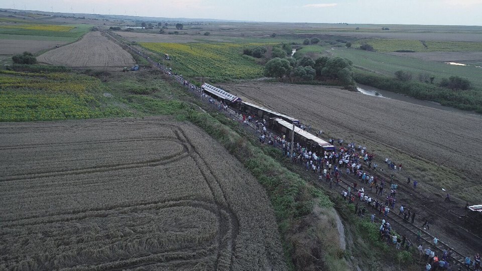 Tren kazasında ölenlerin sayısı 24'e yükseldi