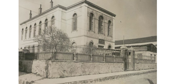 «Խնջոյք՝ Երփներանգ Երգերու»