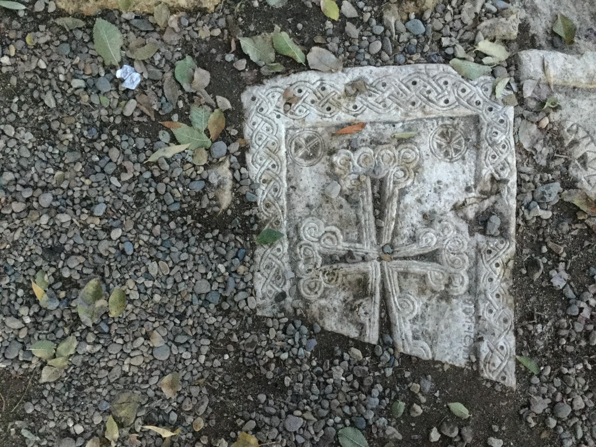 "Yaşadığımız toprağın altı ülkenin gömülü belleğine işaret ediyor"