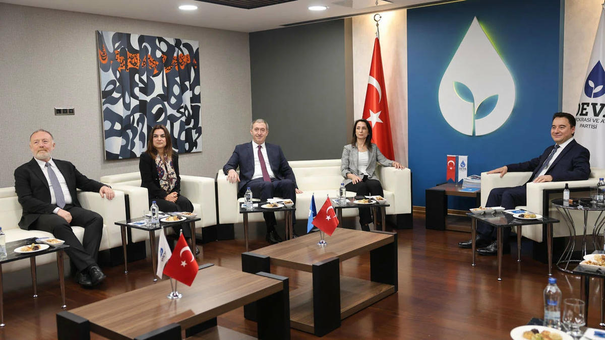 DEM Parti’den siyasi partilere Meclis’te tam yetkili komisyon önerisi