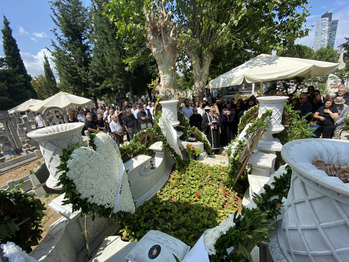 Dikran Gülmezgil vefatının 40. gününde anıldı