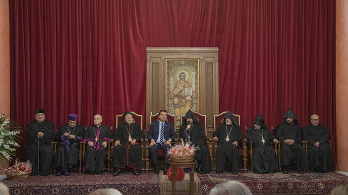 Patrik Maşalyan Kumkapı'da tebrikleri kabul etti