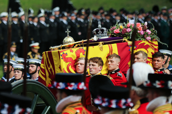 Հրաժեշի Եղիսաբեթ Թագուհիին