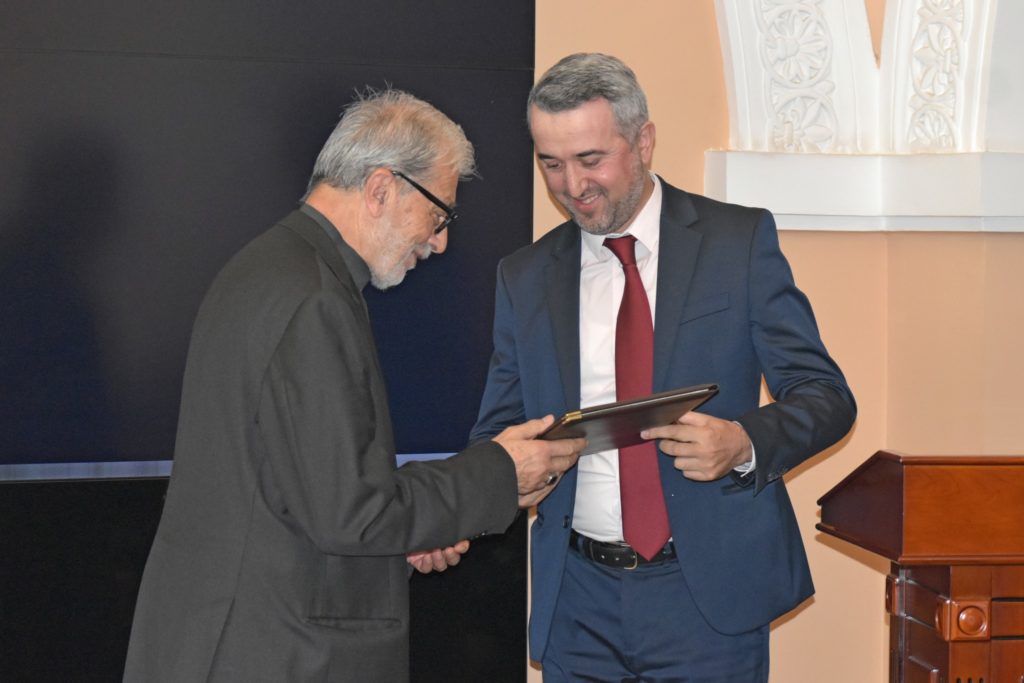 Միջոցառումներ Գերապայծառ Զէքիեանի 80-ամեակին առթիւ