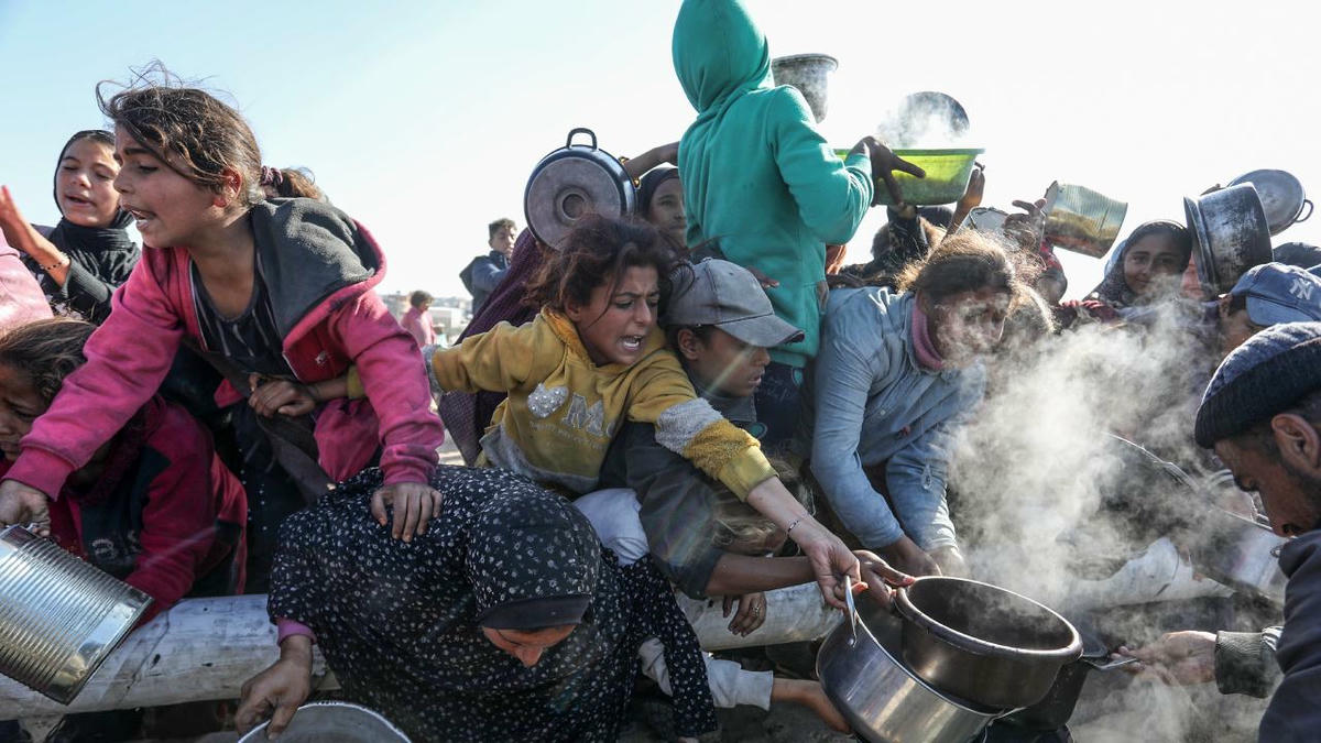Gazze|"Çocuklarım açlık yüzünden ağlayarak uykuya dalıyor"