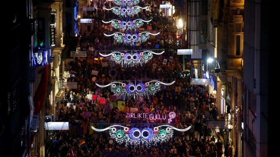 Kadınlar 17. Feminist Gece Yürüyüşü'nde buluşuyor