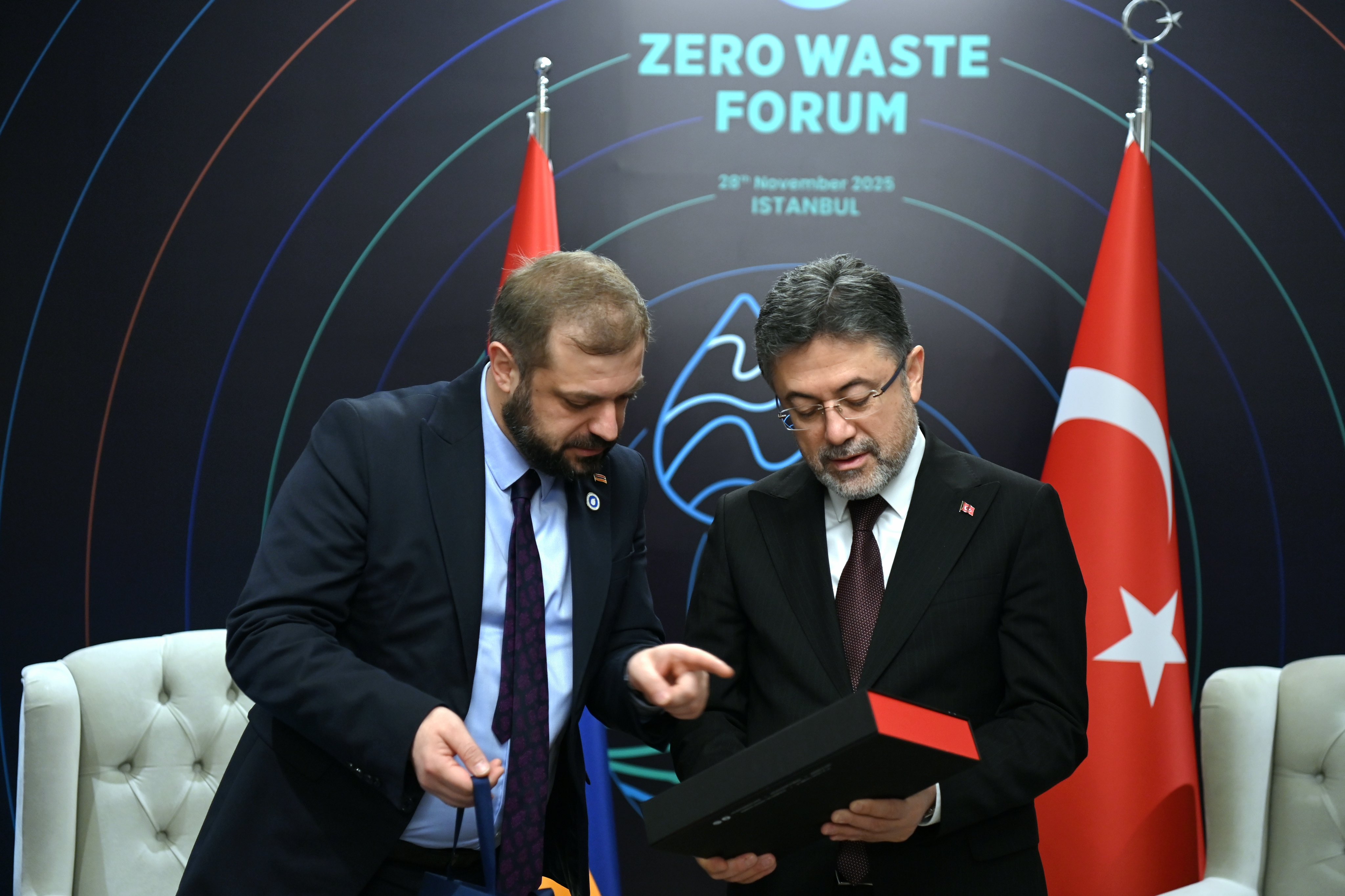 Tarım ve Orman Bakanı Yumaklı ile Ermenistan Ekonomi Bakanı Papoyan görüştü