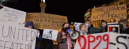 COP29 iklim zirvesi Azerbaycan'da protestolar eşliğinde başladı