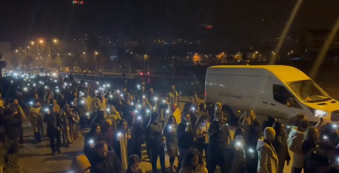 Neye üzülsek 6 Şubat’a ağlar olduk