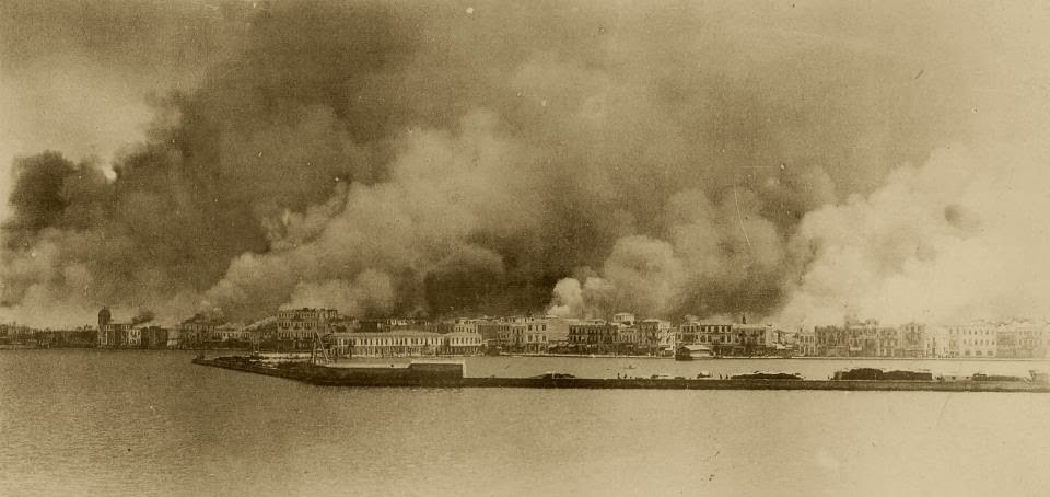 İzmir’i kim yaktı?