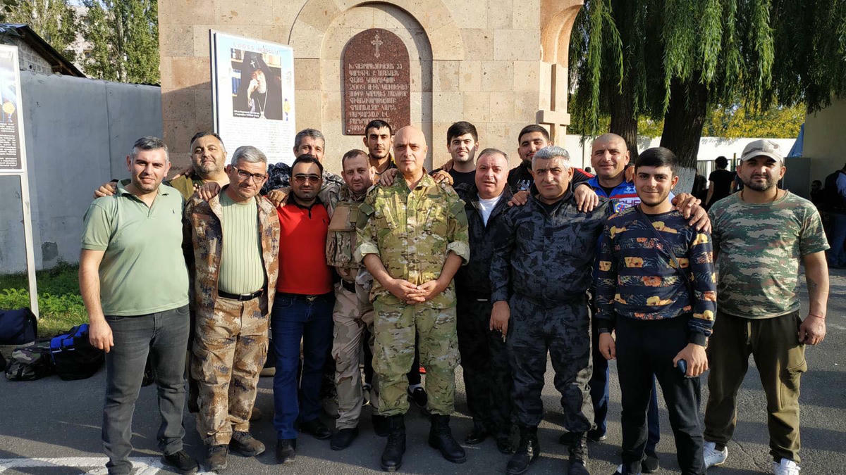 Ձի՛ւն, սպիտա՛կ ձիւն, բեր աշխարհին մաքրութիւն