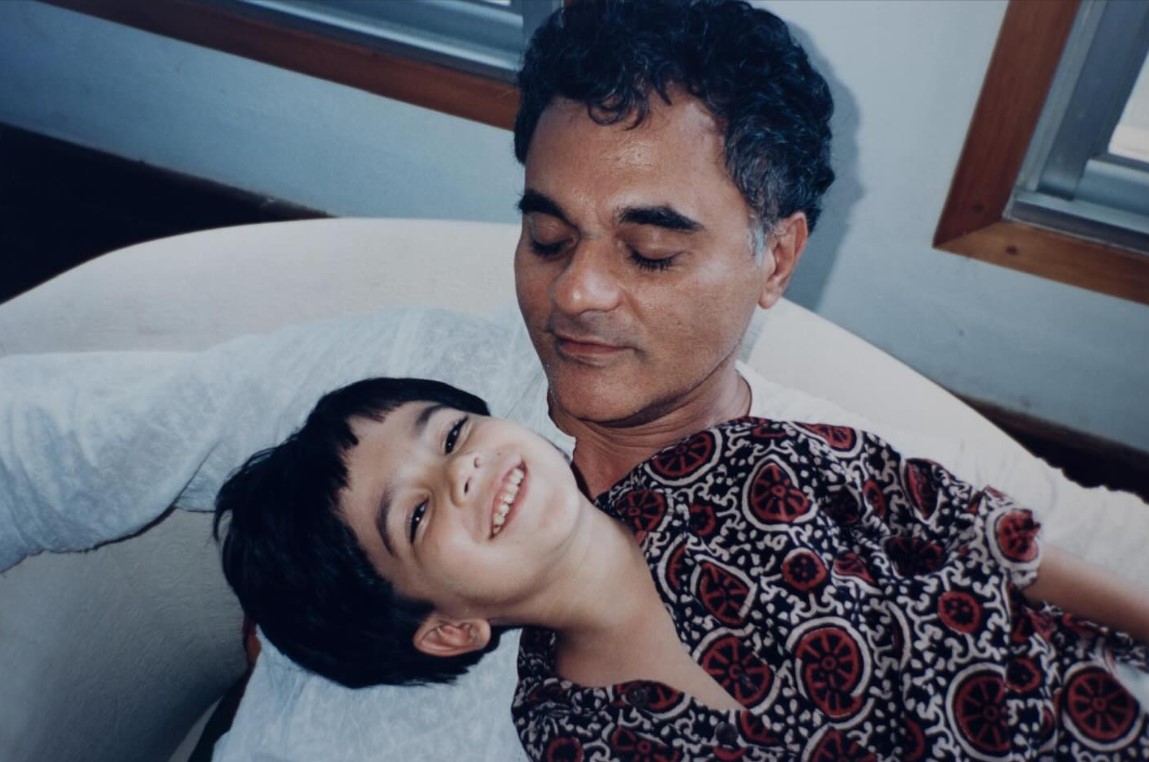 Mamdani, babası ile