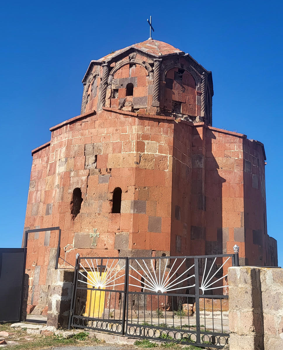 Զարինջայի Սուրբ Խաչ Եկեղեցին