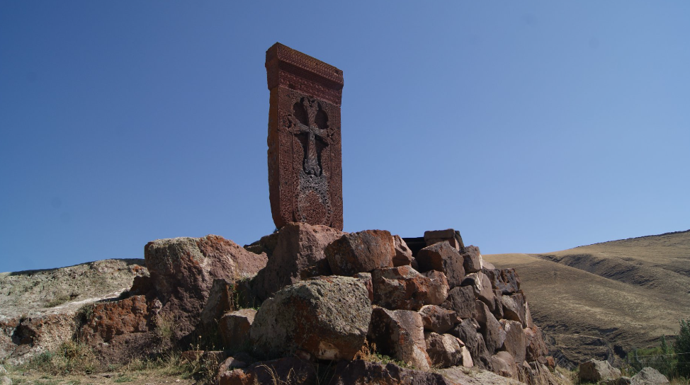 Խաչքար Մաստարա  (13-րդ դար)
