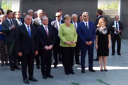 Angela Merkel Ermenistan'da