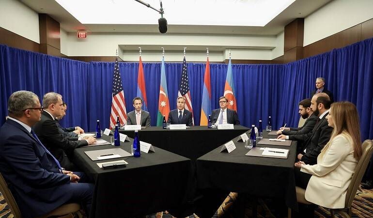 Rusya Ermenistan'ın NATO toplantısına katılmasını eleştirdi