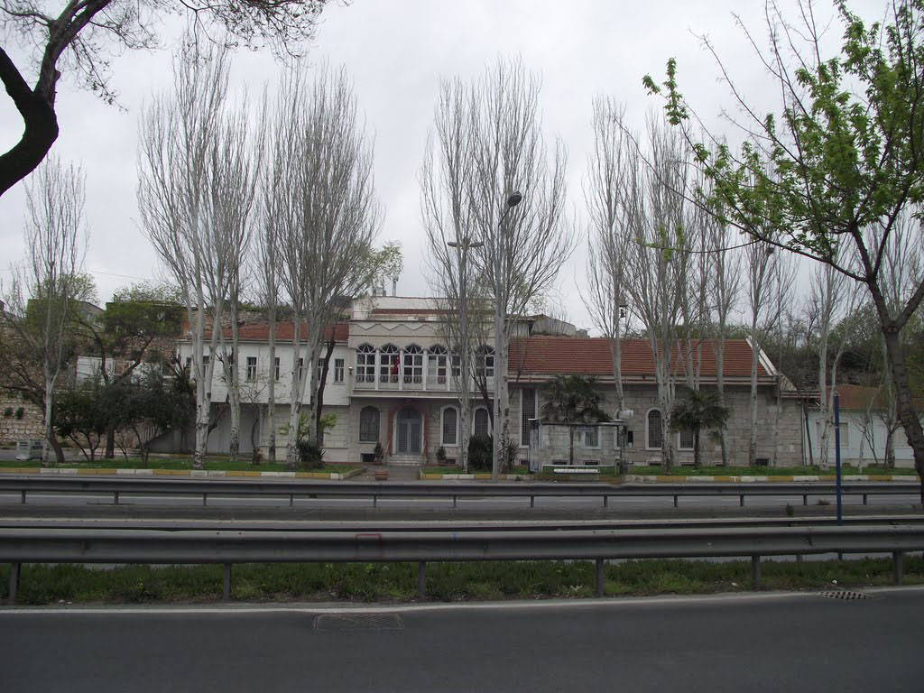 Narlıkapı Vakfı’nın kiraladığı arazi tartışma yarattı