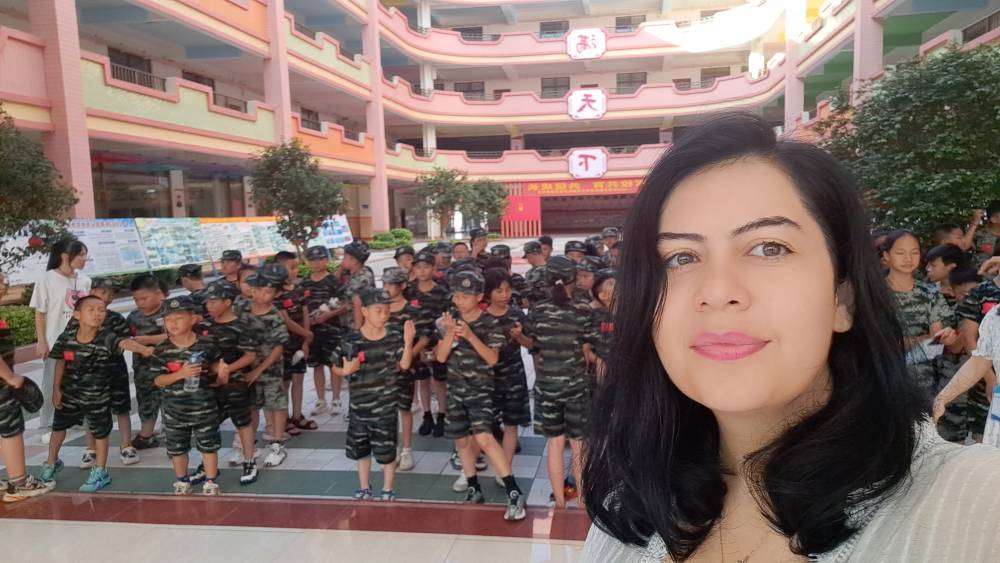 Çin’de Ermeni bir İngilizce öğretmeni