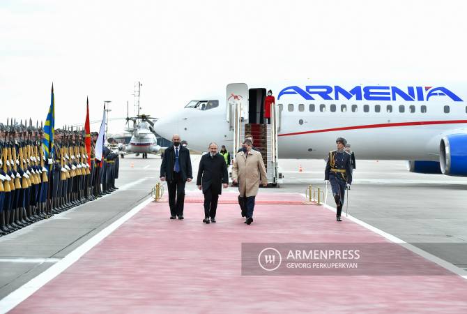 Paşinyan Moskova'da Putin ile görüşecek