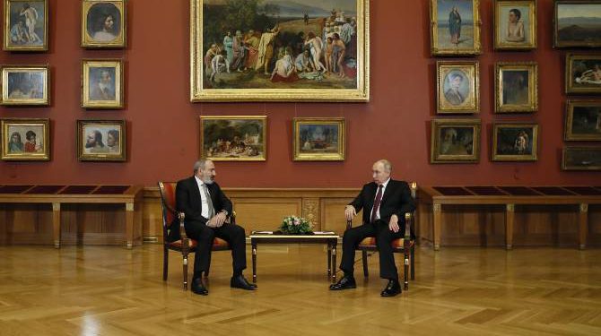 Դիւանագիտական որոնումներ կոպիտ խախտումի դէմ