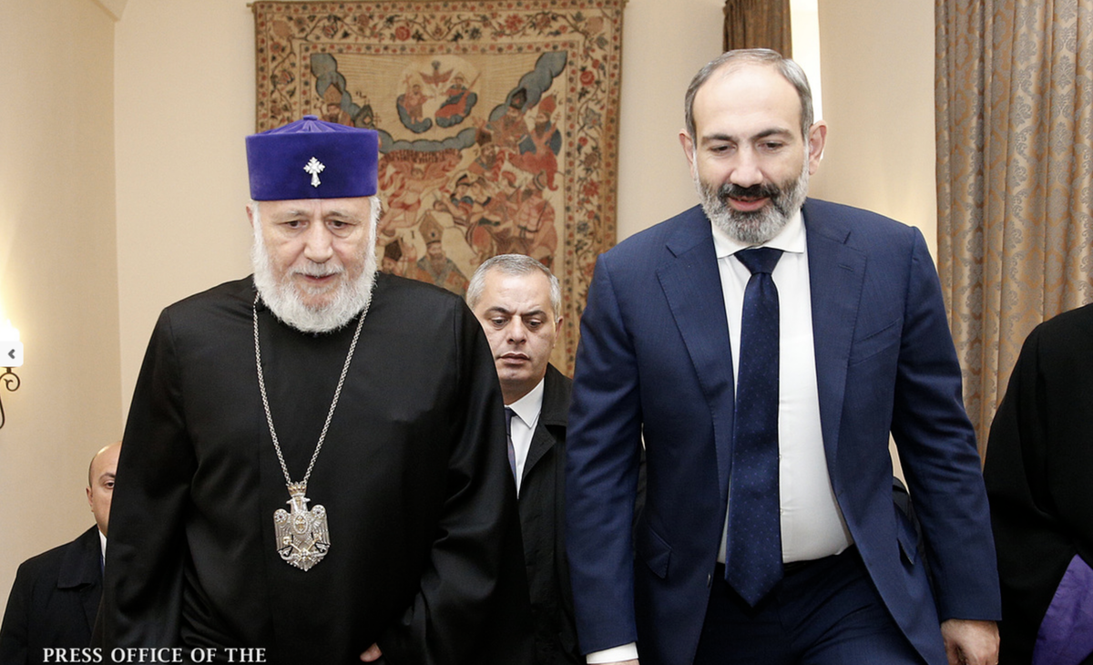 Փաշինեան դարձեալ կը պնդէ Կաթողիկոսի հրաժարականին մասին