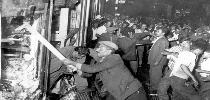 Պատմութիւն բռնակալ պետութեան