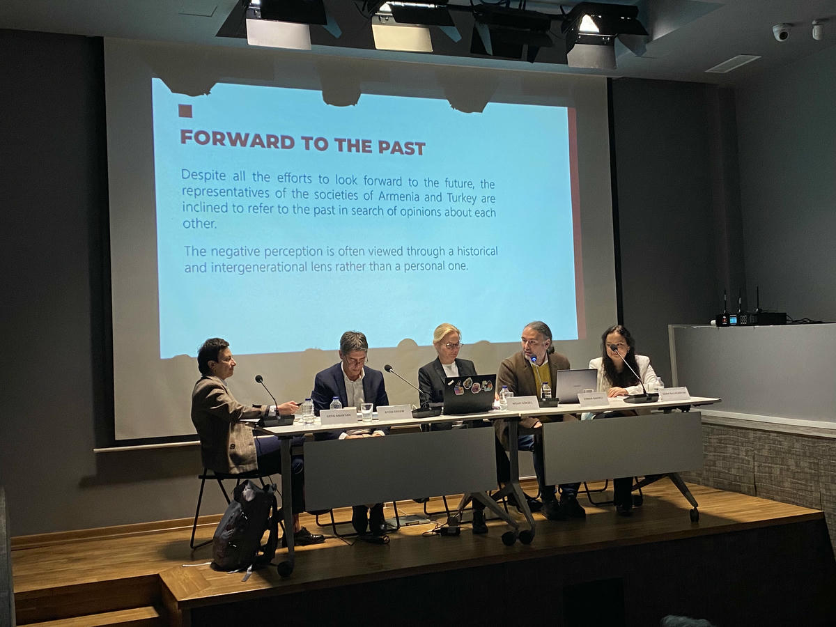 "Sınırın Ötesindeki Algılar" araştırması önemli bulgular sunuyor